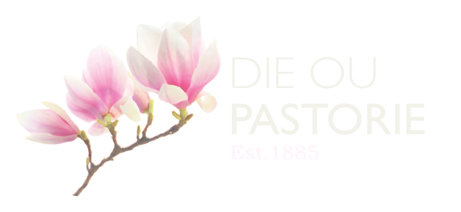 Logo for Die Ou Pastorie with pink apple blossoms